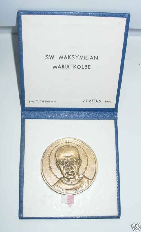 Kolbe Auschwitz Holocaust Concentration Camp Medal Box