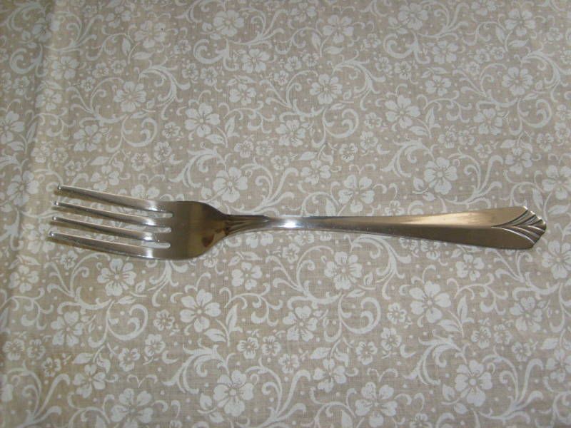 Cambridge Krysten Flatware 5 Sizes Available