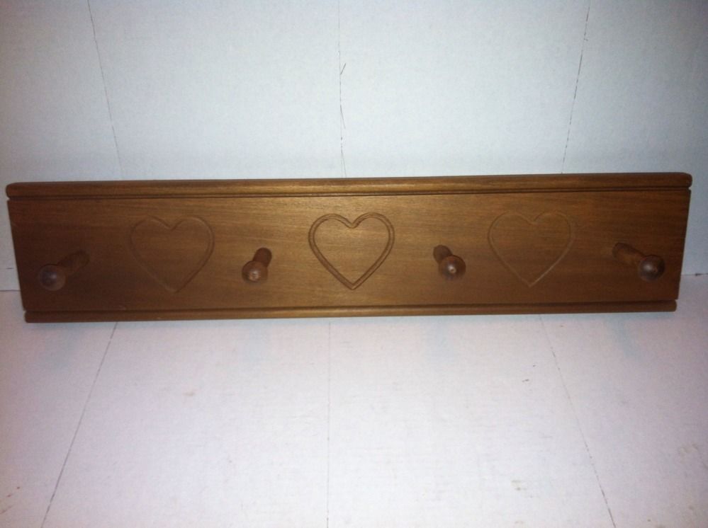 Longaberger Wooden Coat Rack 4 Pegs 3 Hearts by The w C Mock Family