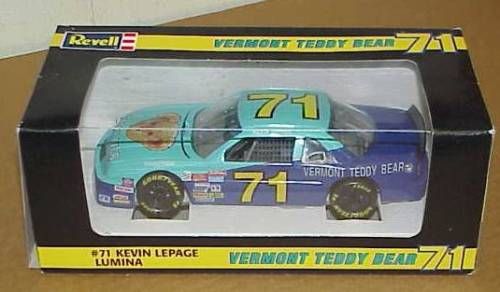 DC02 Revell Diecast 1 25 8773 Lepage Vermont Teddy