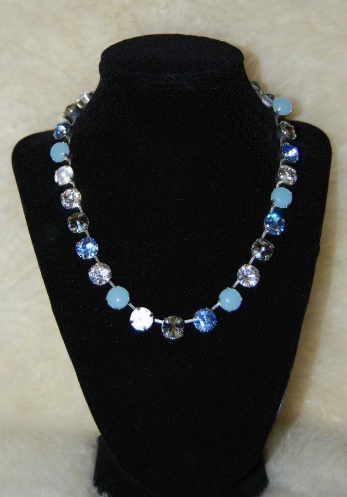 Beautiful Retired Sabika Manhattan Choker