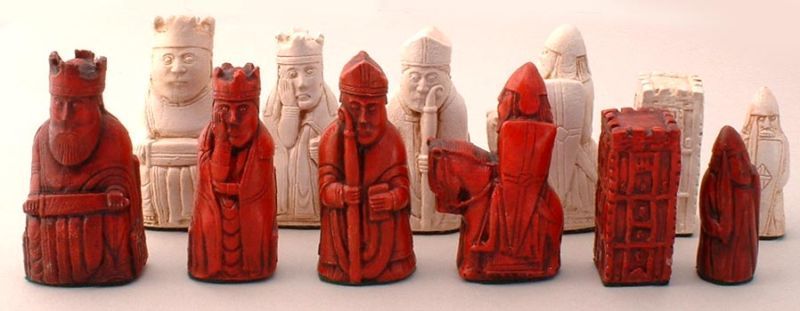 ISLE OF LEWIS CHESS MEN, PLAYERS SET   WITH CASTLE ROOKS K=3.5 (RED)