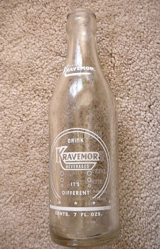 Kravemore Soda 1958 White ACL Label Holdrge McCook NE