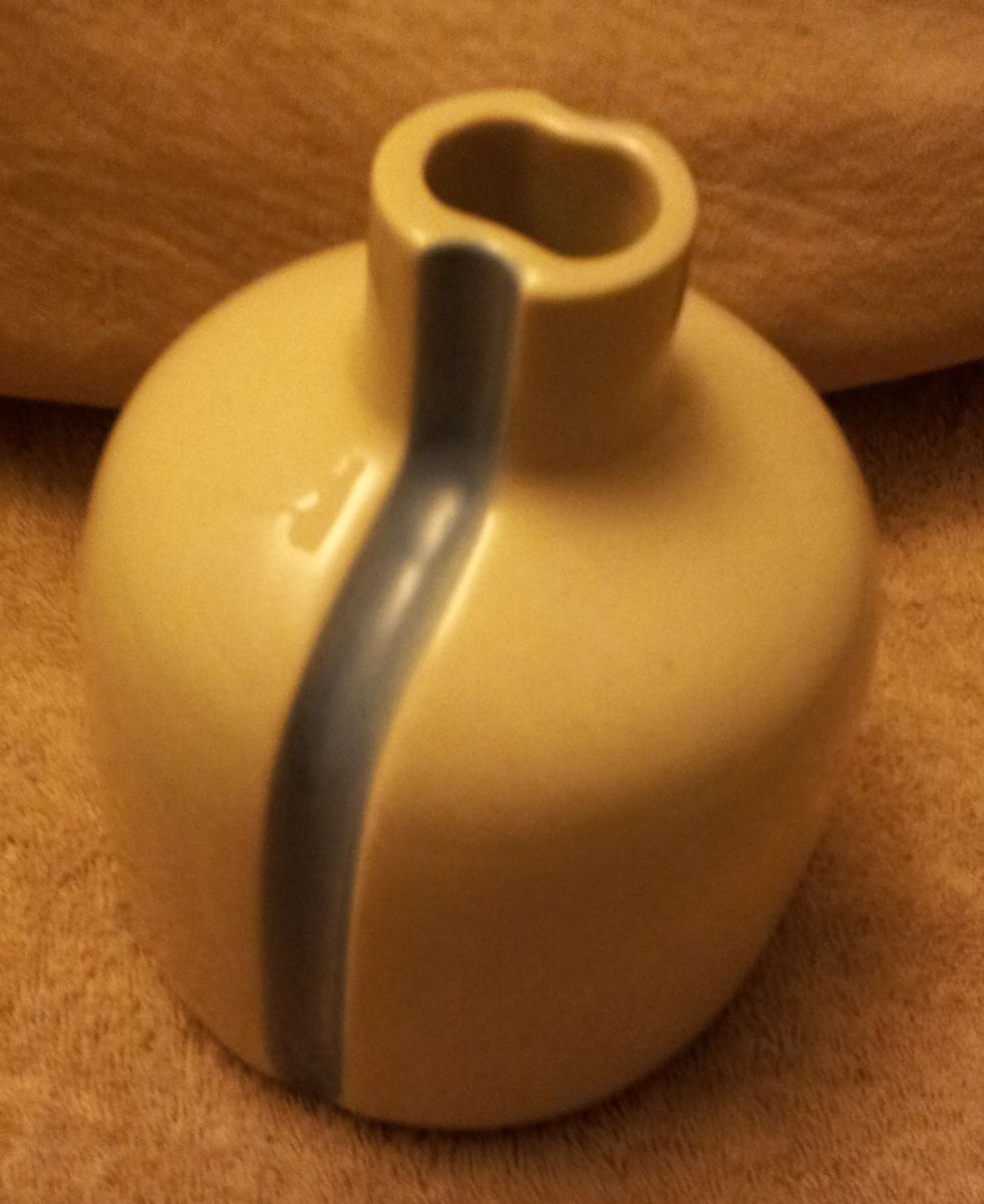 DITMAR URBACH CZECHOSLOVAKIA CERAMIC VASE, BEAUTIFUL ART DECO DESIGN