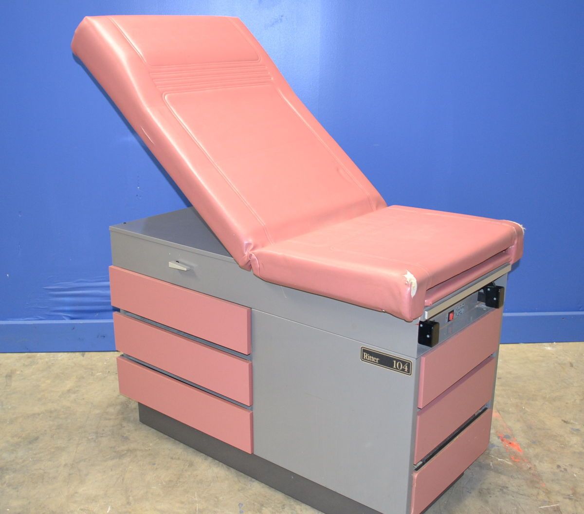 MIDMARK Ritter 104 Medical Exam Table OB GYN Gynecology Medical Bed