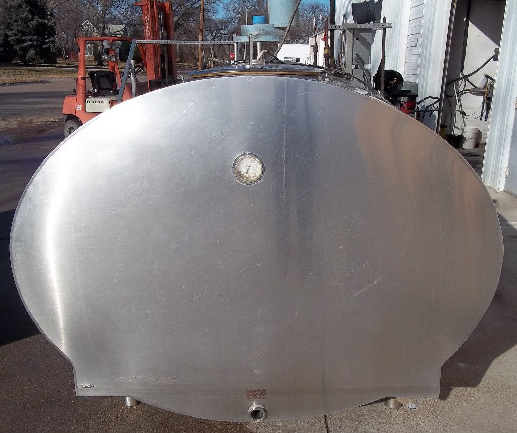 Mueller OH59631 800 Gallon Stainless Steel Bulk Milk Tank