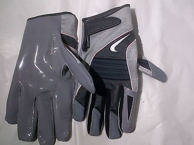 Nike SpeedTack V Magnigrip Receiver Runni ng Back Football Glove Style