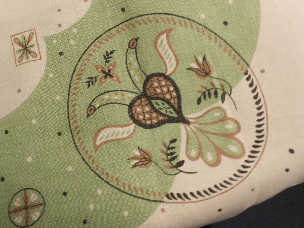 Linen Tablecloth Kitchen Design 1950s 50 x 67 Geen Taupe Accents