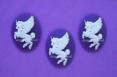 WHITE 3/D WINGED UNICORN PEGASUS on PURPLE 40mm x 30mm Costume