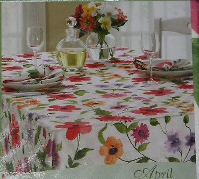 Bardwill April White Flower Microfiber Tablecloth 52X52 Square 52X70