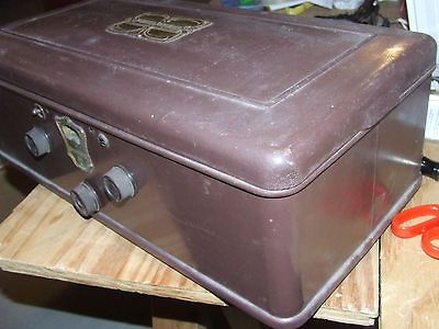 Vintage Atwater Kent Model 60 tube radio w/tubes & lid tabletop