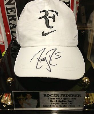 ROGER FEDERER SIGNED CAP IN DISPLAY CASE