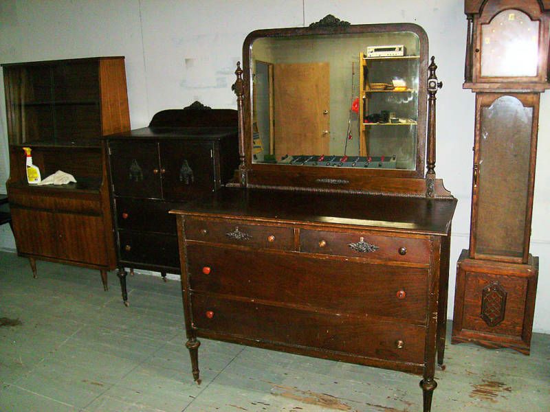 BEAUTIFUL ANTIQUE WOOD VANITY BIG MIRROR & DRAWERS