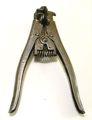 Vintage Wire Stripper   E Z Wire Stripper