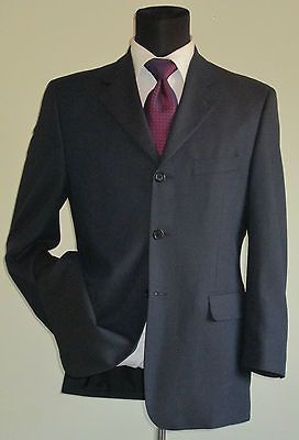 Outstanding Bernini three button side vent dark navy blue sport coat