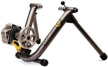 CYCLEOPS FLUID2 BICYCLE INDOOR BIKE TRAINER