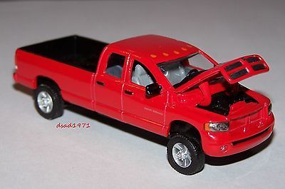 DODGE RAM 2500 QUAD CAB OPEN HOOD MINT 1/64 SCALE DIE CAST