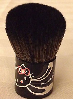 KABUKI BRUSHM.A.C. HELLO KITTY   LIMITED EDITION