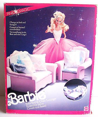 VTG BARBIE EUROPEAN PINK MAGIC SOFA BED & CHAIR LOUNGER SET PINK