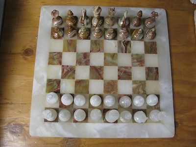 CHESS SET # 8 HAND CARVED PAKISTAN ONYX 3 PIECES 15 ONYX BOARD