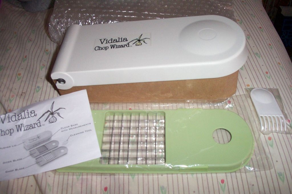 NWOB VIDALIA CHOP WIZARD FOOD CHOPPER