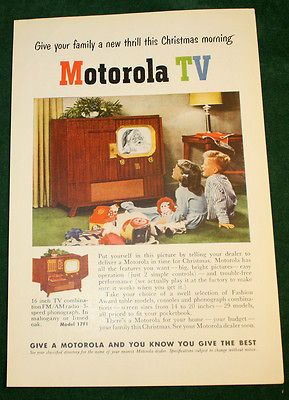 1950 Motorola TV FM/AM Phonograph Combo Christmas Ad Kids Watching