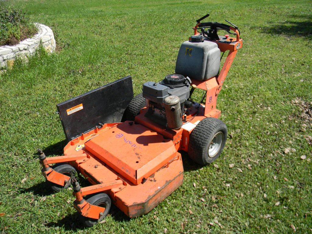 HUSQVARNA WHT3615 36 FIXED DECK WALKBEHIND MOWER