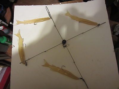 STRIPER/BLUEFI SH UMBRELLA RIG WITH SIX INCH FISH (MUSTAD hOOKS)