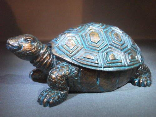 Turtle Hide a Key~ poly resin~ indoor outdoor~ NICE 