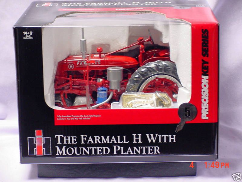 PRECISION IH INTERNATIONAL FARMALL H w/ MOUNTED PLANTER