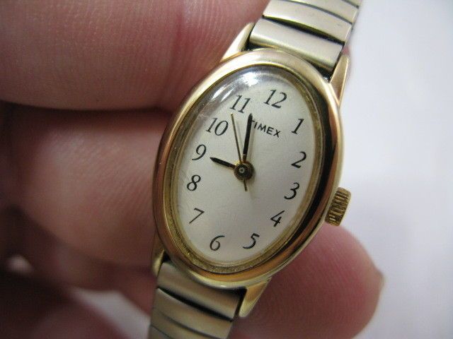 TIMEX  Creamy Dial,Gp Band&Case,Clas sic LADIES WATCH 1016 L@@K