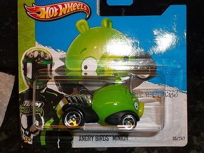 Hot Wheels Team 2012 Imagination #35 ANGRY BIRDS MINION PIG New Short