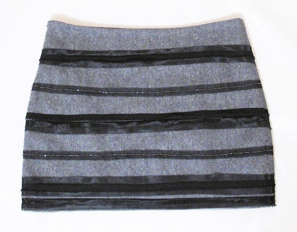 MK2K CHAIN BAND TRIM EMBELLISHED FELTED GRAY MINI SKIRT SIZE MEDIUM $