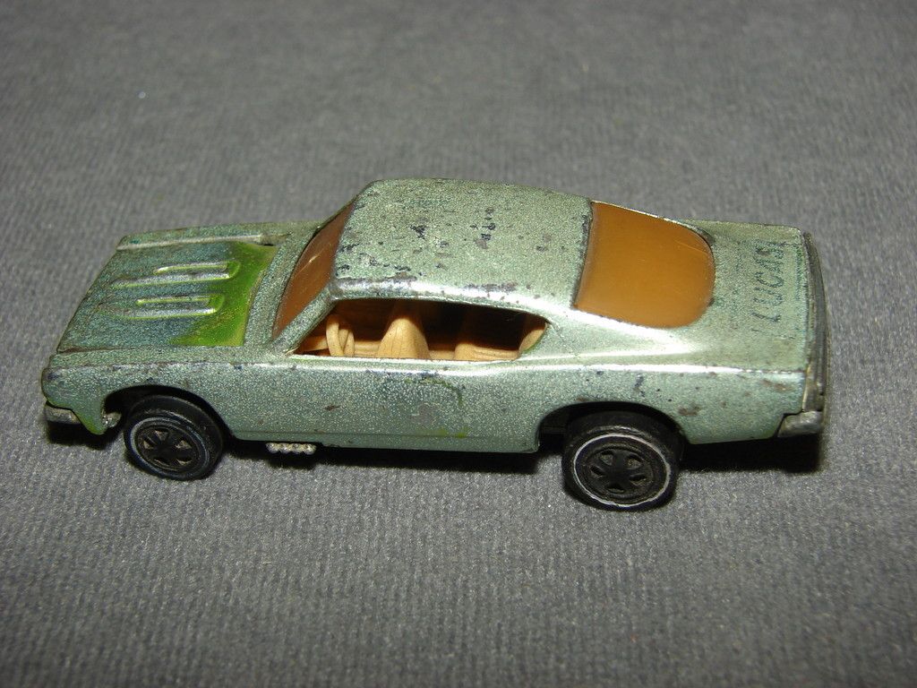 Hot Wheels Redline Custom Barracuda 1967