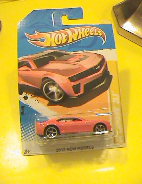 HOT WHEELS 12 CAMARO ZL1 RED VEHICLE 2012 NEW MODELS GENERAL MOTORS