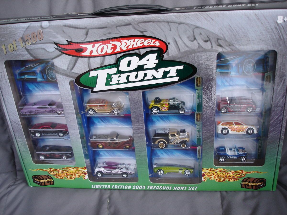 2004 Hot Wheels Boxed Treasure Hunt Set JC Penney