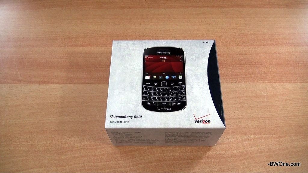 NEW RIM BLACKBERRY BOLD 9930 TOUCH 9900 GSM UNLOCKED 5MP CAMERA